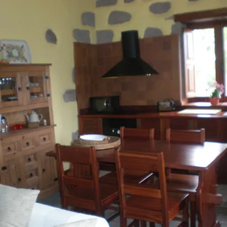 Casa Rural Las Caldereras Country house *